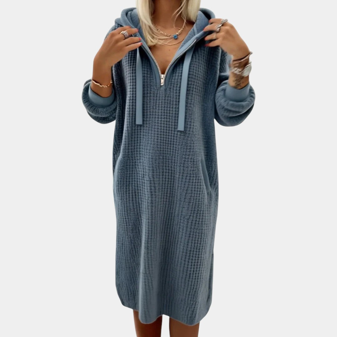 Naira | Vestido de Felpa con Capucha y Tejido Panal