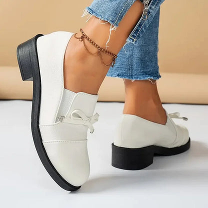 Marvina - Mocasines Elegantes Con Punta Redonda y Lazo Decorativo