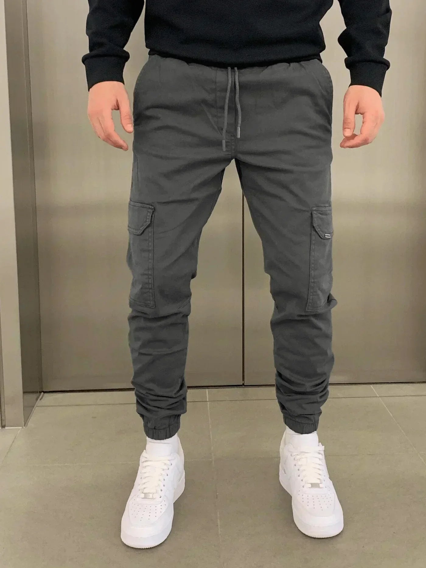 Adrián | Pantalón cargo stretch moderno